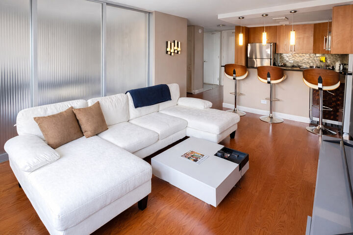 Property Photo:  400 E Randolph Street 3314  IL 60601 