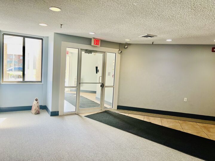 Property Photo:  1750 N Marywood Avenue 513  IL 60505 