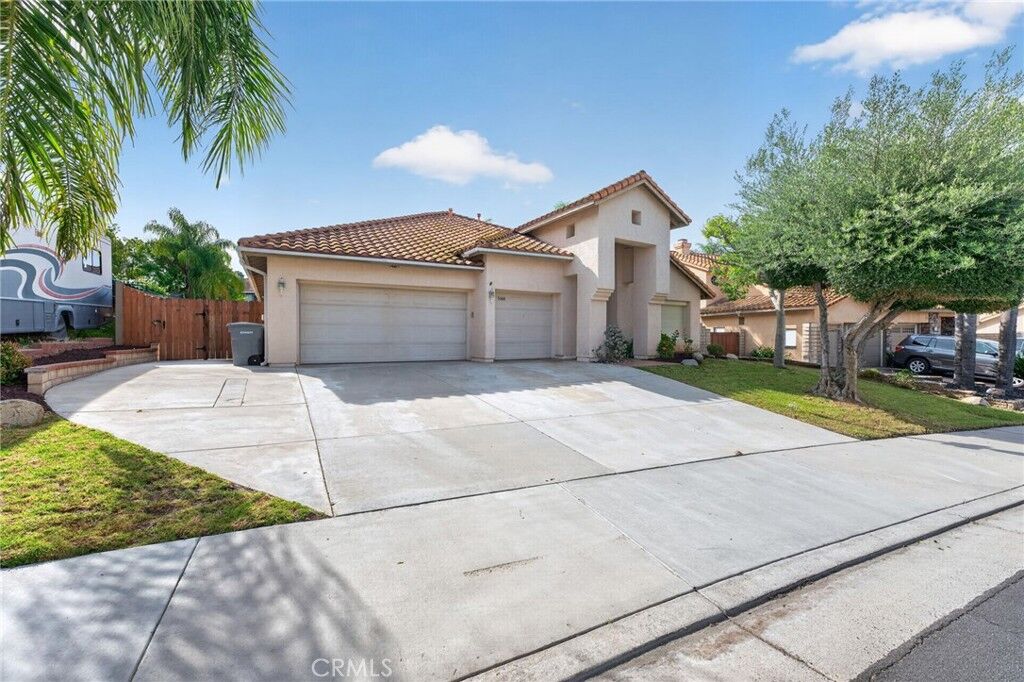 Property Photo: 35584 Larkspur CA 92595