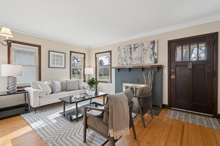 Property Photo: 3929 Ewing Avenue S MN 55410