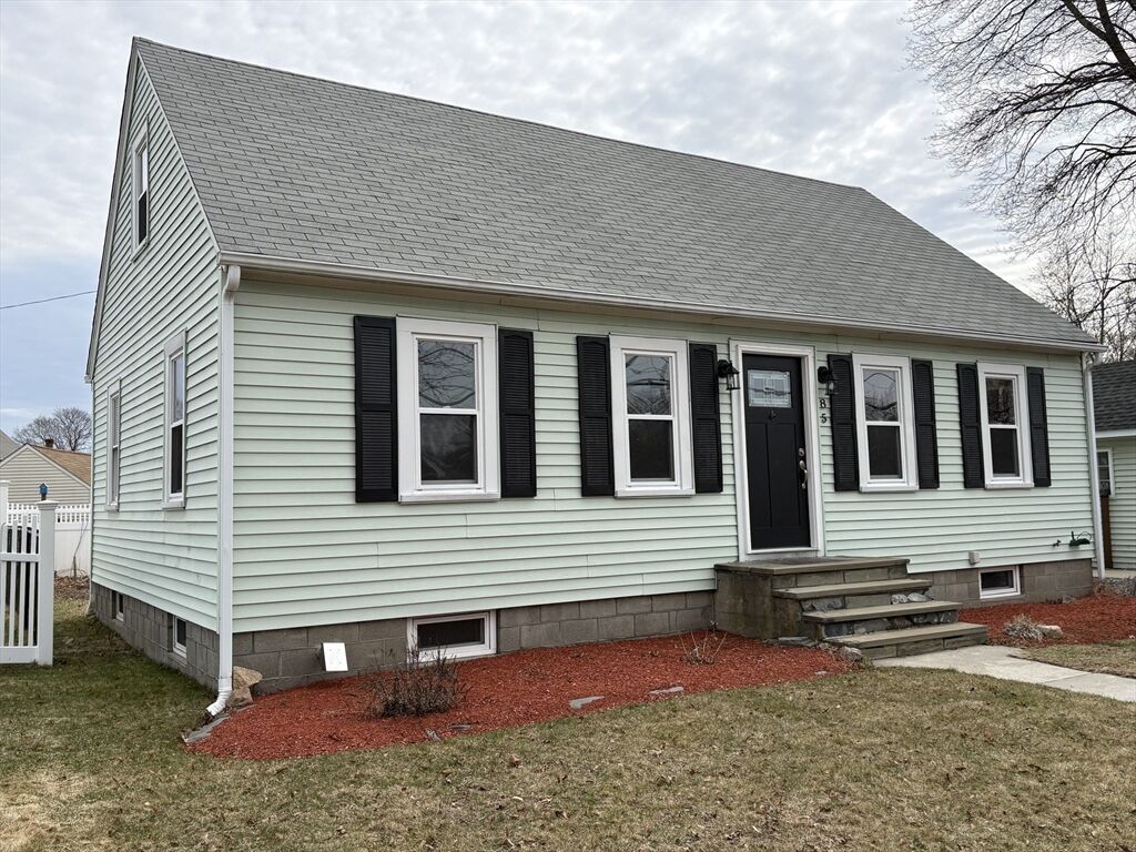 Property Photo: 85 Rivulet St MA 01569