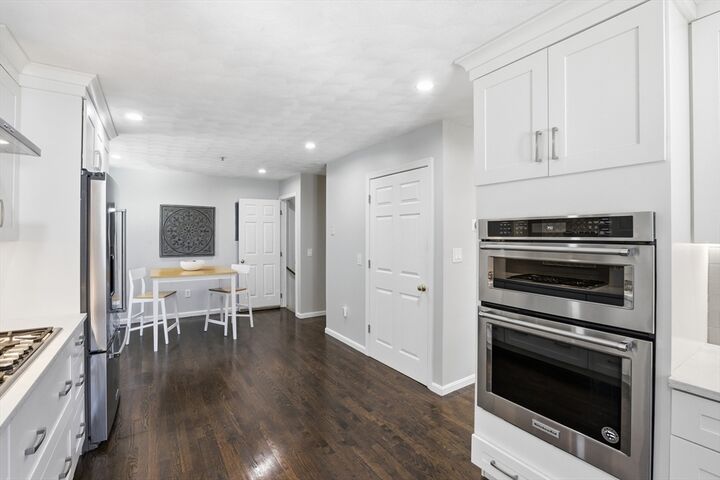 Property Photo:  20 Winterberry Way  MA 01730 