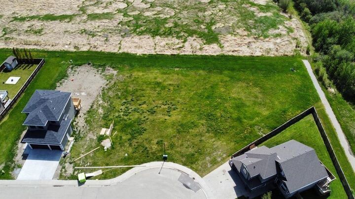 Property Photo: 9029 59 Avenue AB T8W 0K1