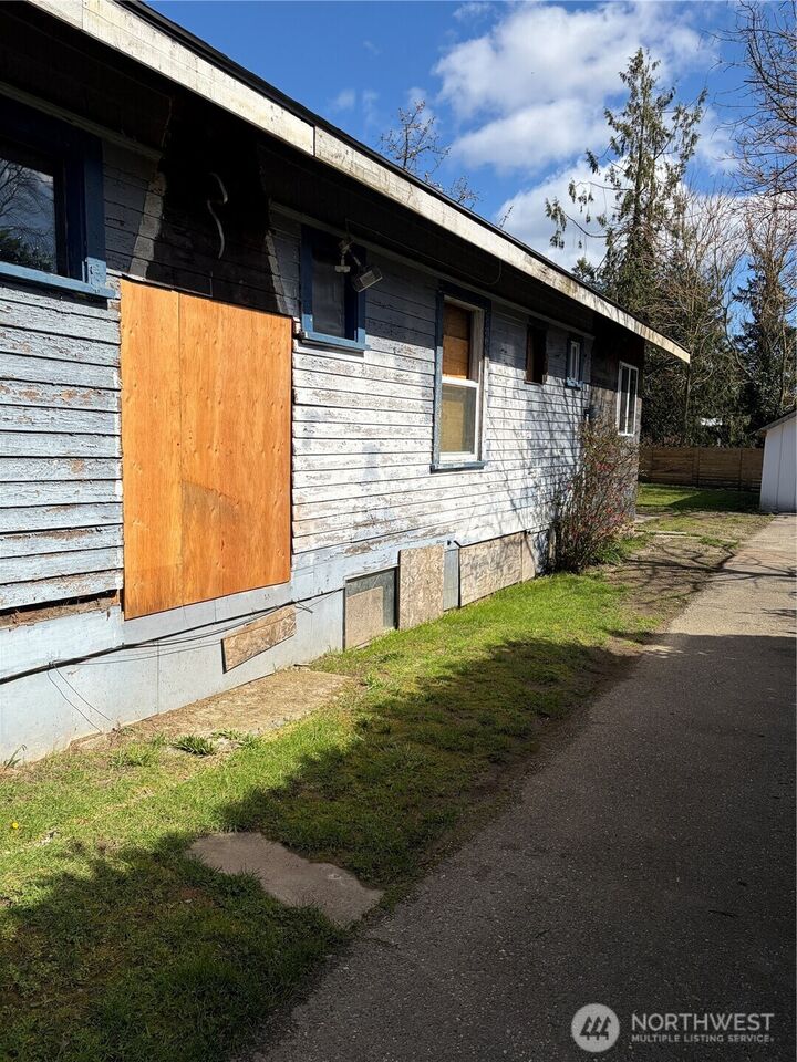 Property Photo:  1506  Elizabeth Avenue  WA 98337 