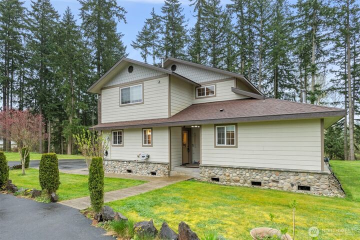 Property Photo:  18222 SE Wax Road  WA 98042 