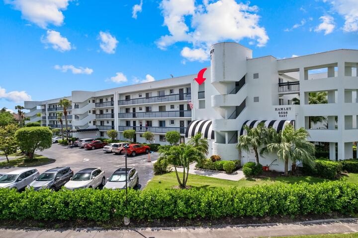 Property Photo:  6698 N 10th Avenue N 408  FL 33467 