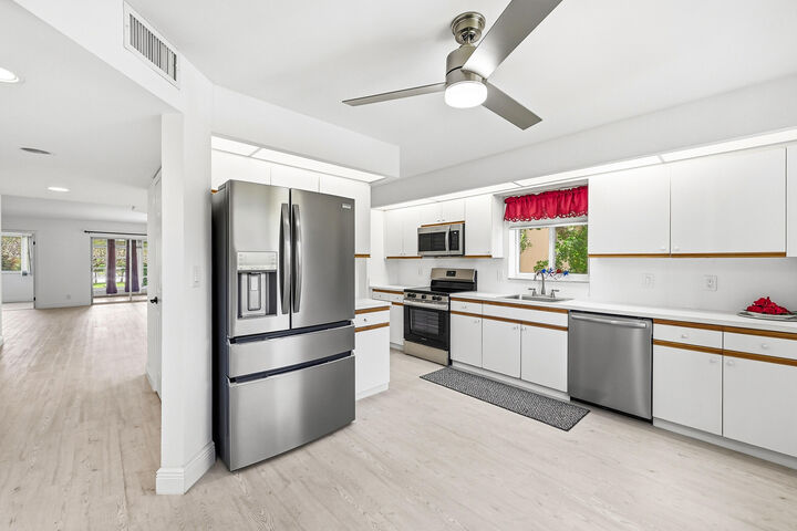 Property Photo: 1602 Abaco Drive K2 FL 33066