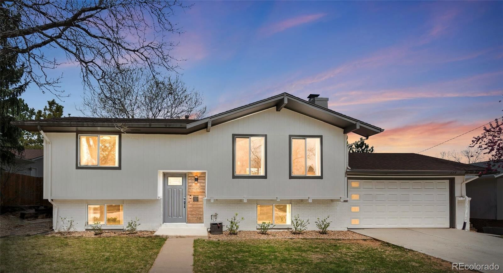 Property Photo:  6969 S Syracuse Court  CO 80112 