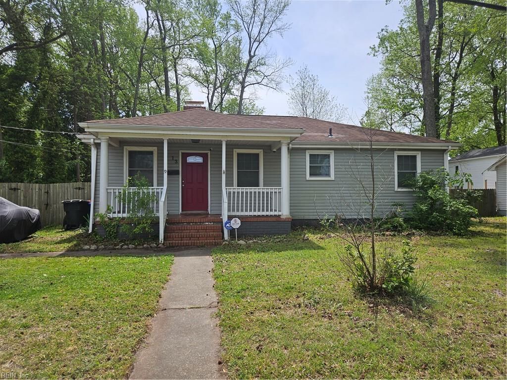 Property Photo: 13 Beacon Rd VA 23702
