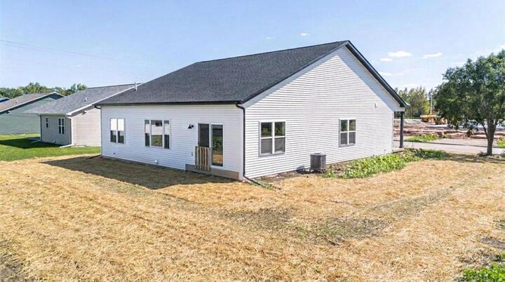 Property Photo:  504 Village Lane  WI 54971 