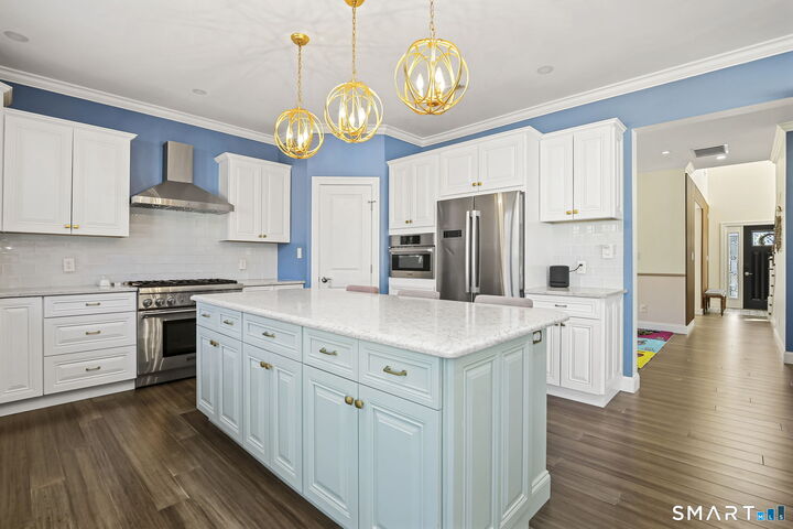 Property Photo:  55 Arlington Road  CT 06902 