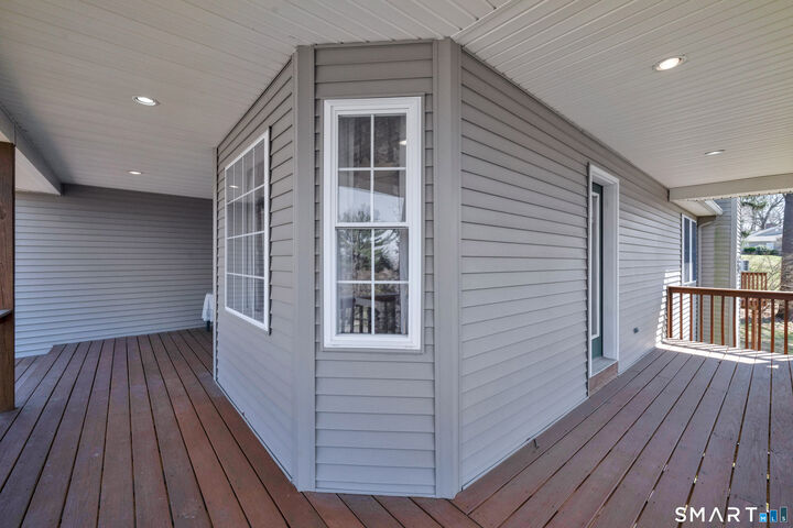 Property Photo:  81 Lakeview Heights  CT 06084 