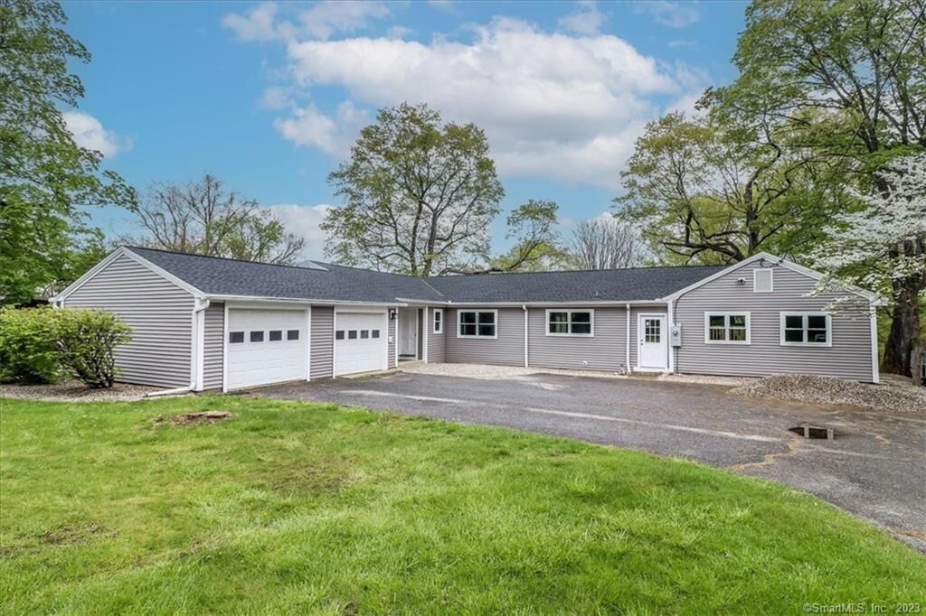 Property Photo:  20 Park Lane Road  CT 06776 