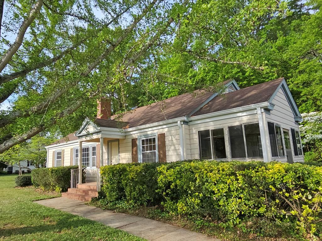 Property Photo: 379 Old Rock Road VA 23927