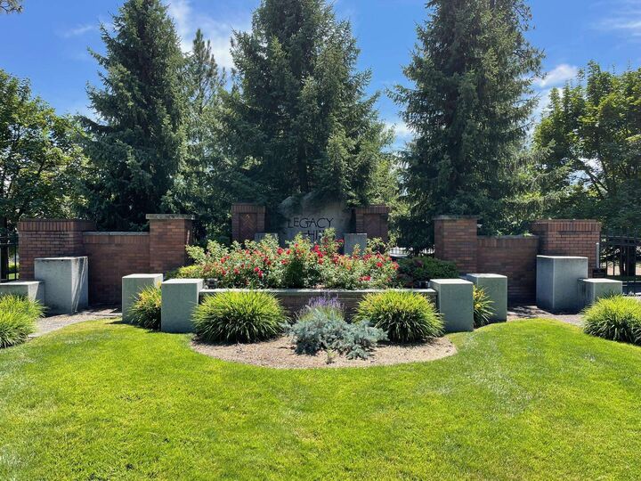 Property Photo:  1525 E Heritage Ln  WA 99208 