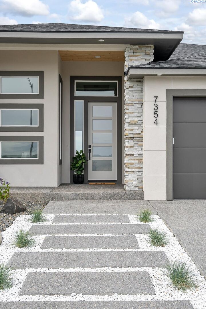 Property Photo:  7354 W 22nd Ave  WA 99338 