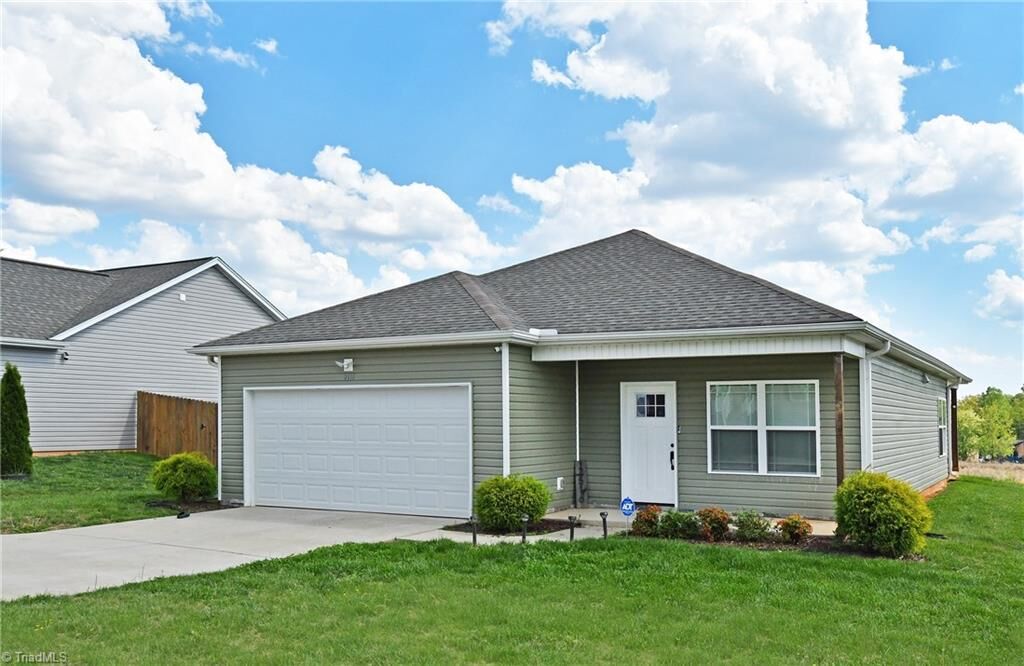 Property Photo:  2516 Bluebird Lane  NC 27106 