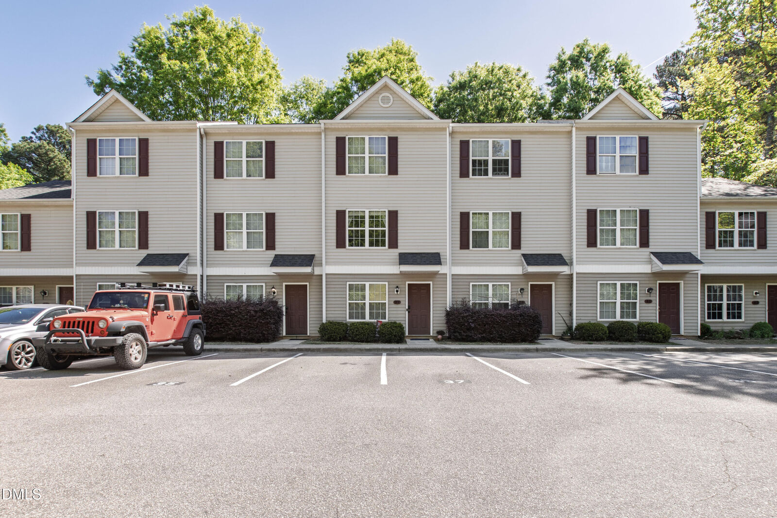 Property Photo:  37 Red Lane  NC 27606 