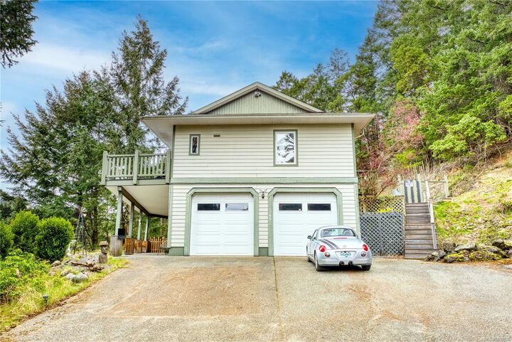 Property Photo: 3482 Arrowsmith Rd BC V9T 5V3