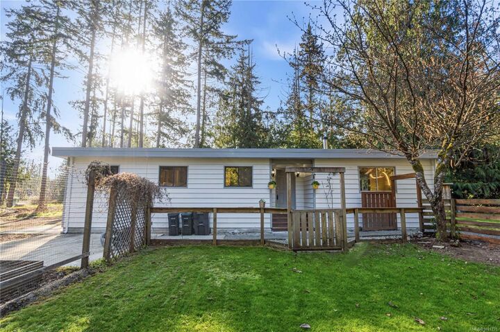 1007 Fabrick Dr — photo 1