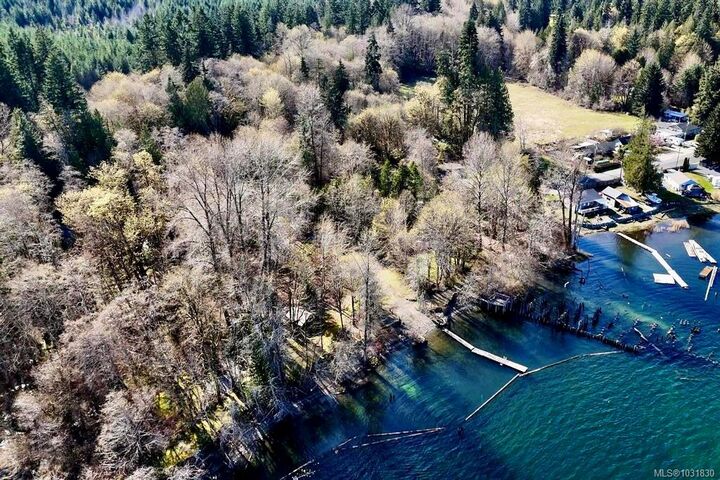 Property Photo: 10200 South Shore Rd BC V0R 1Y0