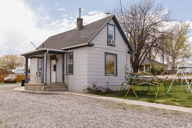 Property Photo:  197 W 100 S  UT 84652 