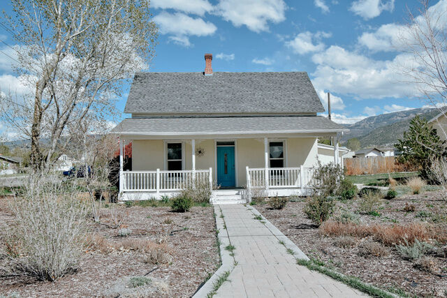 Property Photo:  112 E 400 S  UT 84627 
