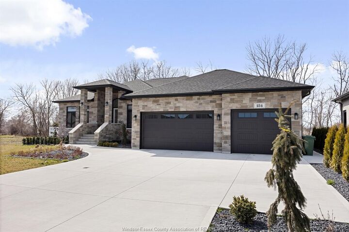 Property Photo: 184 Grandview ON N9Y 0C6