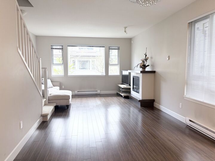Property Photo: 9551 Ferndale Road 25 BC V6Y 0A6