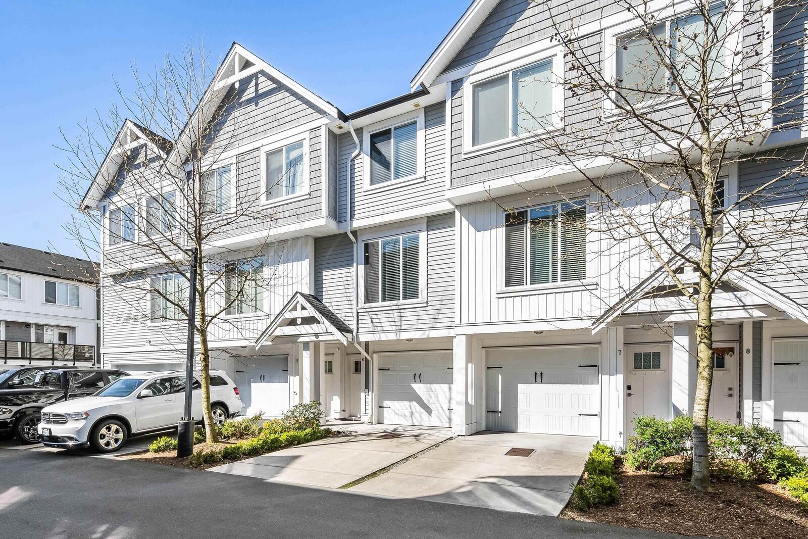 Property Photo:  32043 Mt Waddington Avenue 6  BC V2T 0H1 
