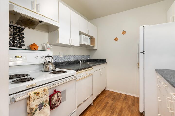 Property Photo: 8291 Park Road 212 BC V6Y 1T3