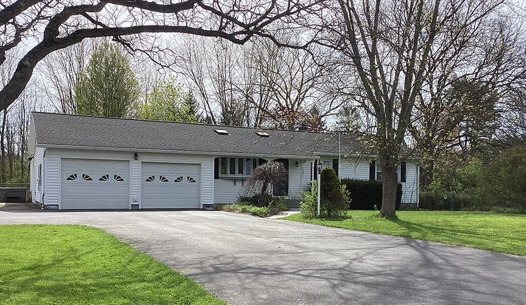Property Photo:  1731 Hanshaw Road  NY 14850 
