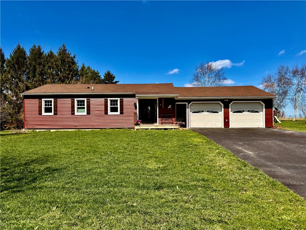 Property Photo: 582 Brooks Road NY 14586