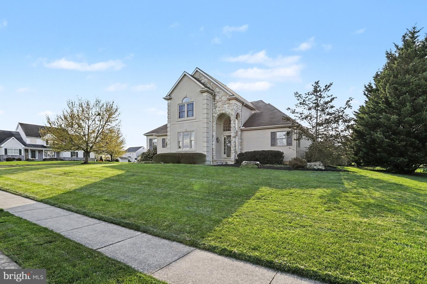 Property Photo:  527 Florin Avenue  PA 17552 