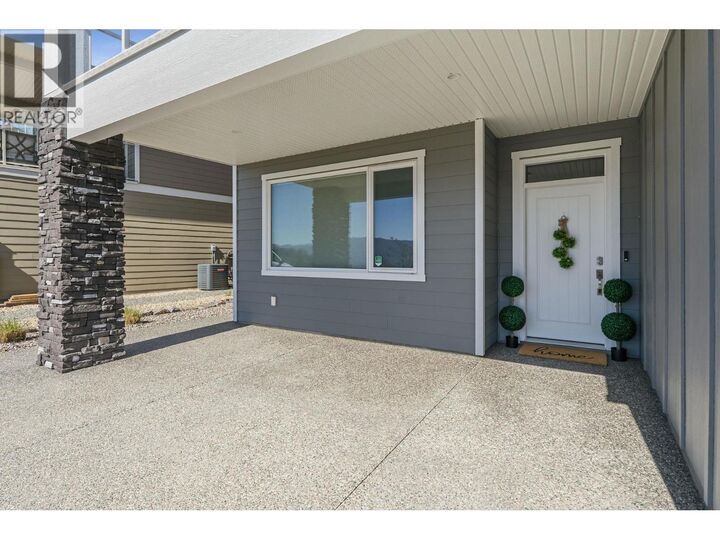 Property Photo:  2612 Paramount Drive  BC V4T 3N3 