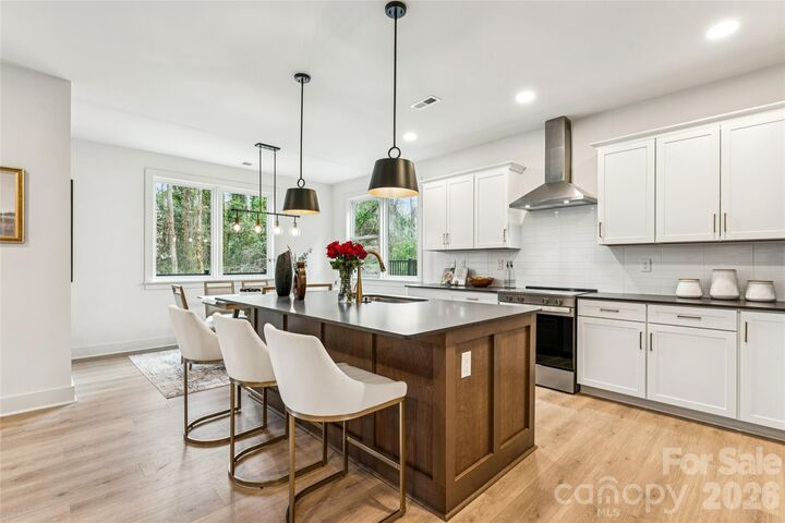 Property Photo:  2412 Crestview Drive  NC 28216 