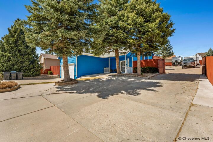 Property Photo: 5000 Atlantic Dr WY 82001