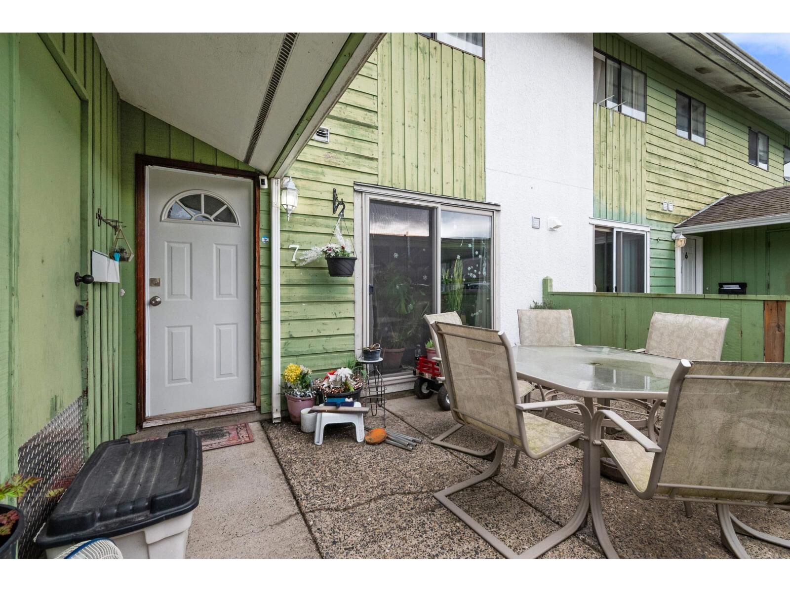 Property Photo:  9342 Hazel Street 7  BC V2P 5N2 