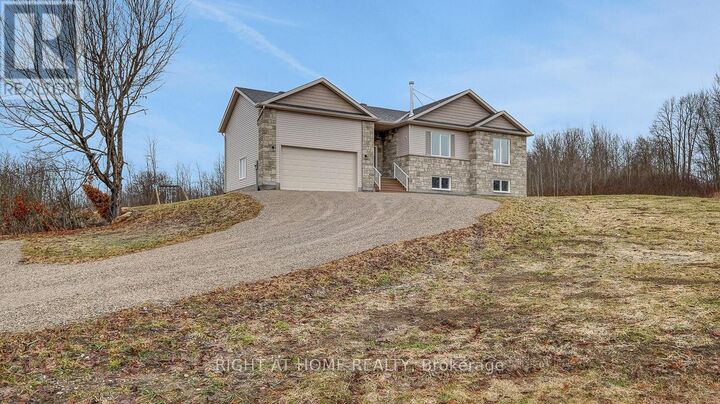 Property Photo:  268 Boyds Road  ON K7C 0C5 