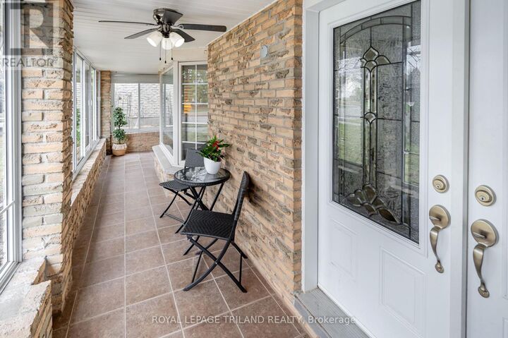 Property Photo:  392 Village Green Avenue  ON N6J 3Z8 