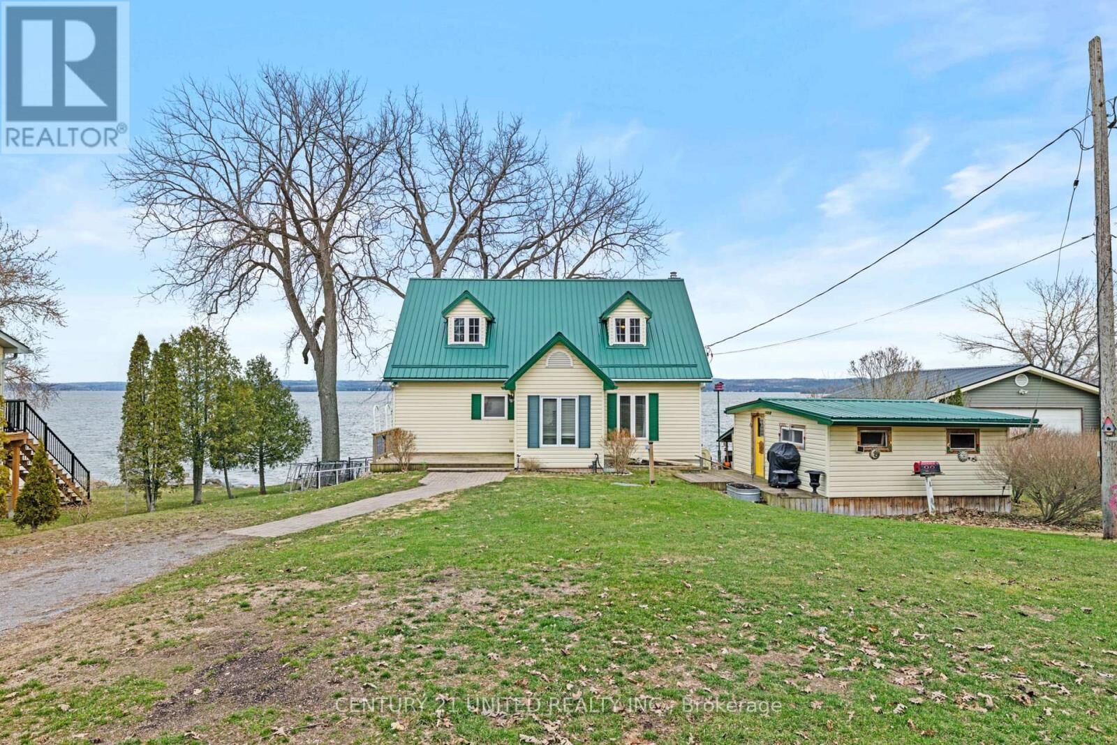 Property Photo:  40 Ivey Lane  ON K0L 2G0 