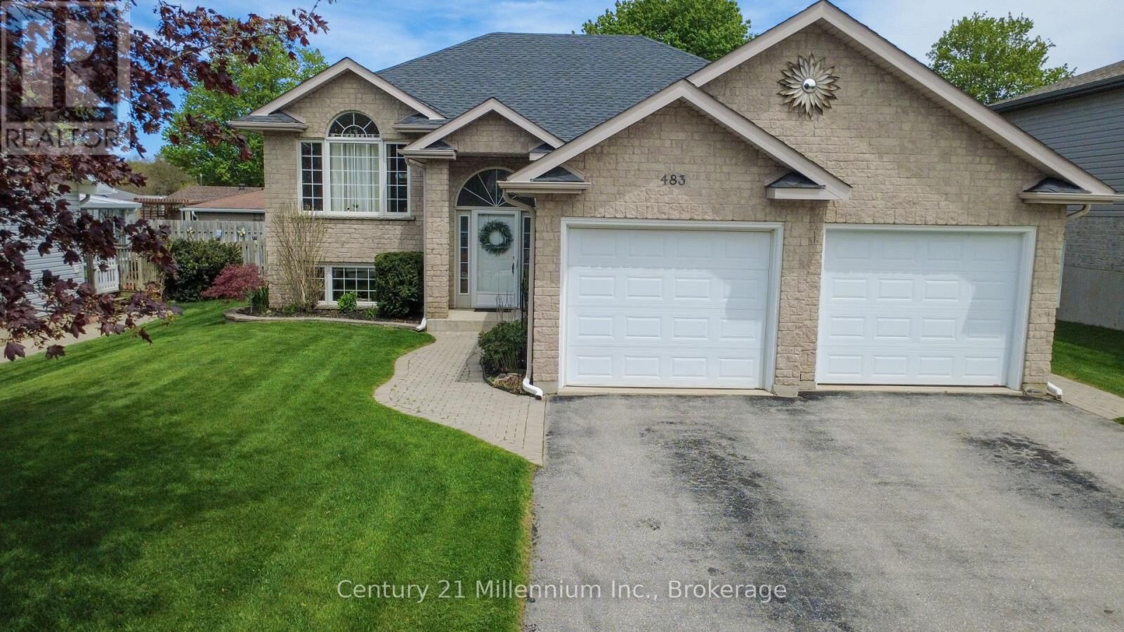 Property Photo: 483 Peirson Avenue ON N0H 2C1