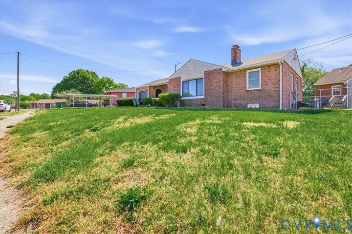 Property Photo:  911 Augusta Avenue  VA 23803 