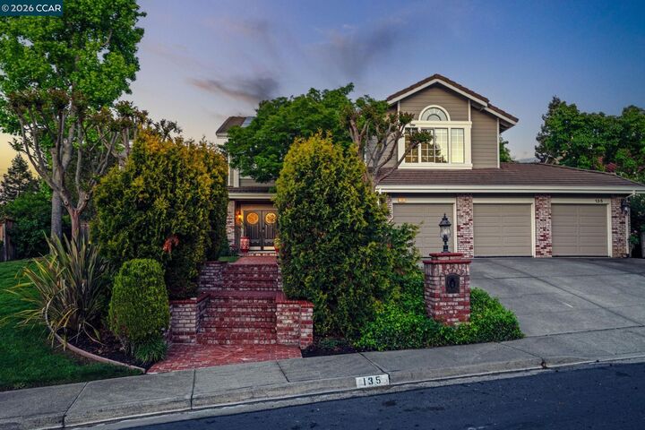 Property Photo: 135 Crestridge Dr CA 94506