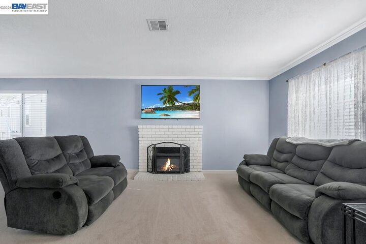 Property Photo:  1972 Carnation Cir  CA 94551 