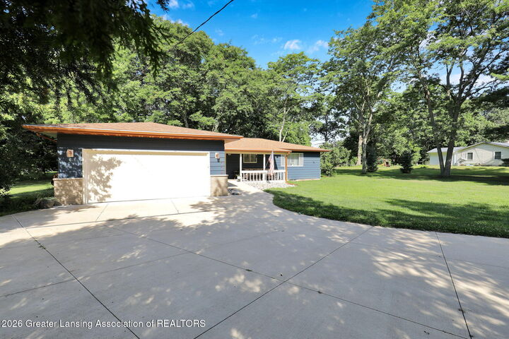 Property Photo:  1774 Harvey Drive  MI 48895 