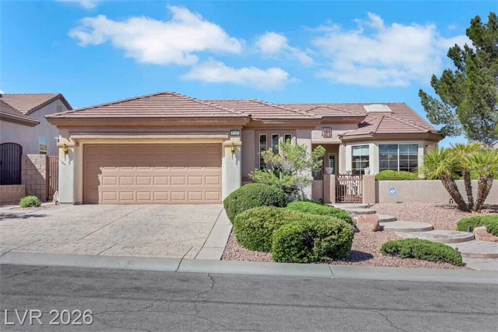 Property Photo:  2025 Wildwood Lake Street  NV 89052 