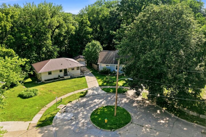 Property Photo:  2525 27th Street  IA 50310 