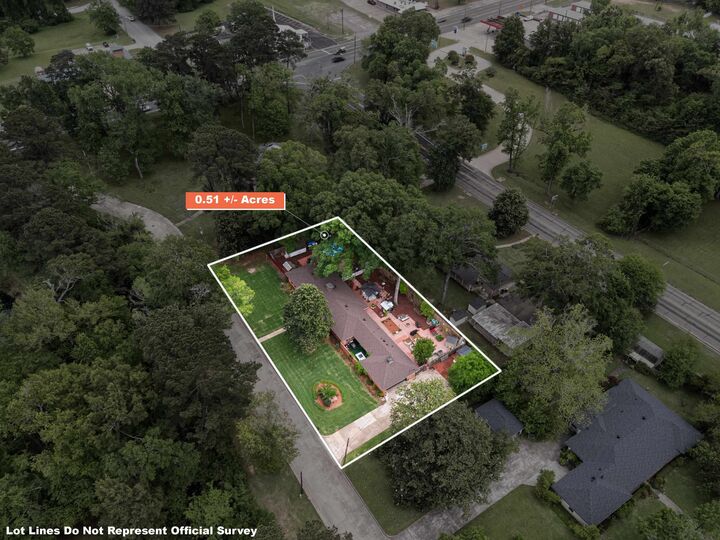 Property Photo:  820 Crimwood Lane  TX 75662 