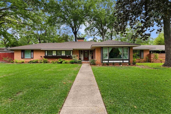 Property Photo: 820 Crimwood Lane TX 75662